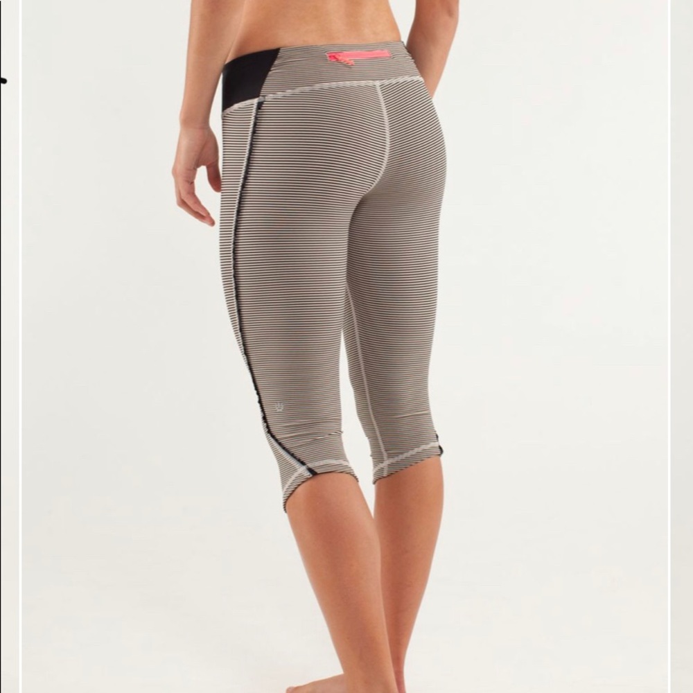 Lululemon Fast and Free Crop Size 10 - Picture 2 of 7